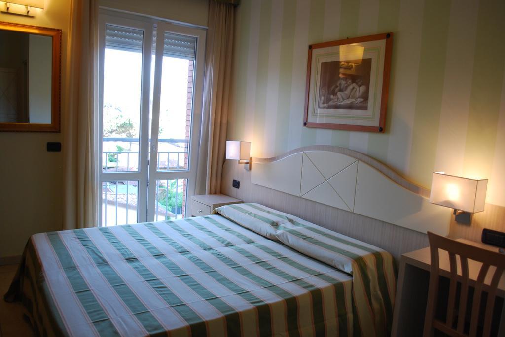 Re Versiliana Hotel Marina di Pietrasanta Quarto foto